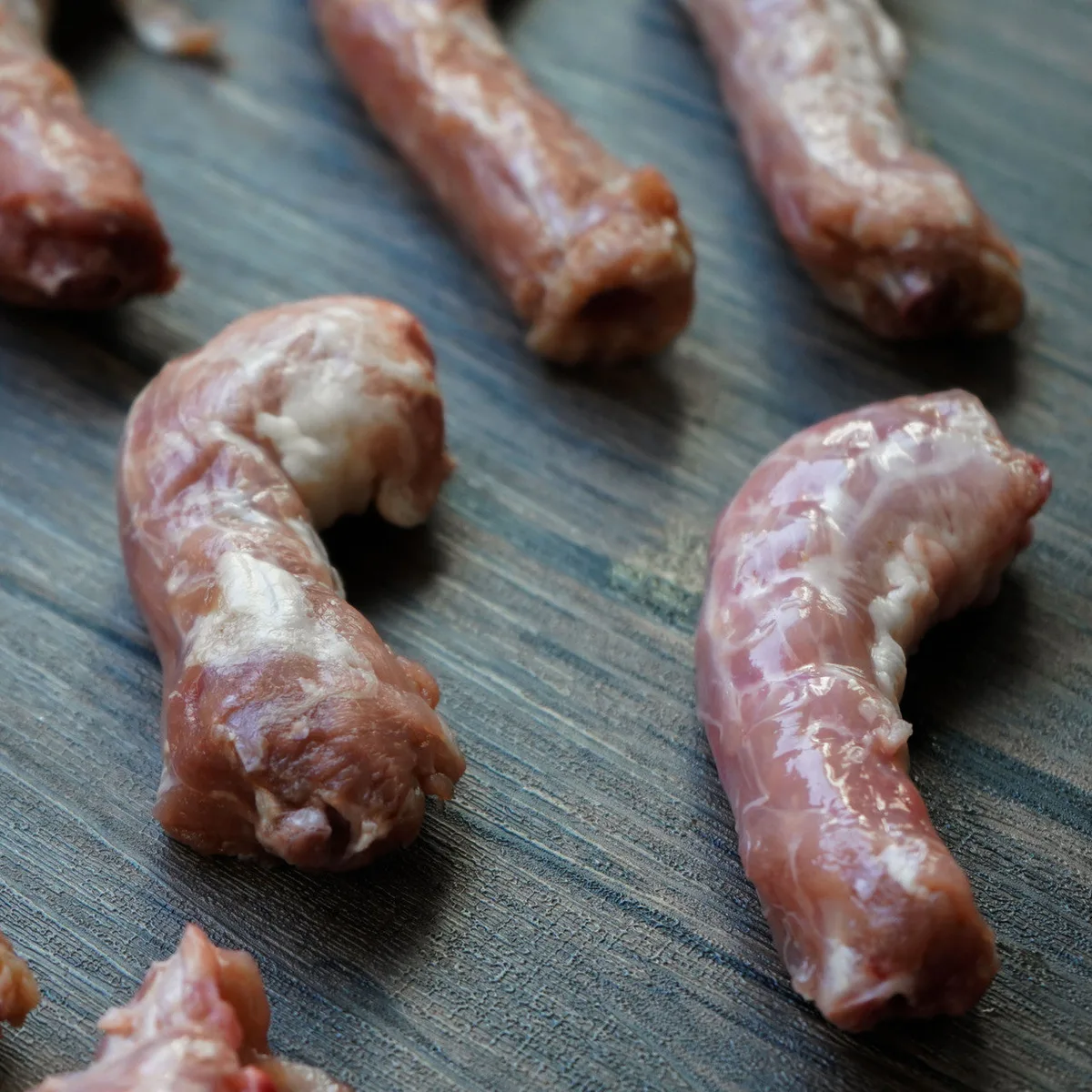 safe raw bones for dogs